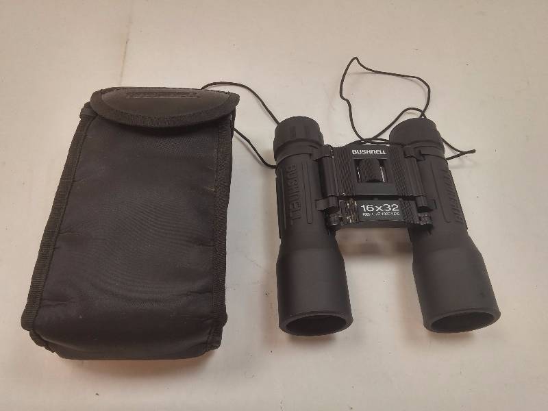 lot 817 image: Bushnell 16 X 32 Binoculars GOOD WORKING CONDITION