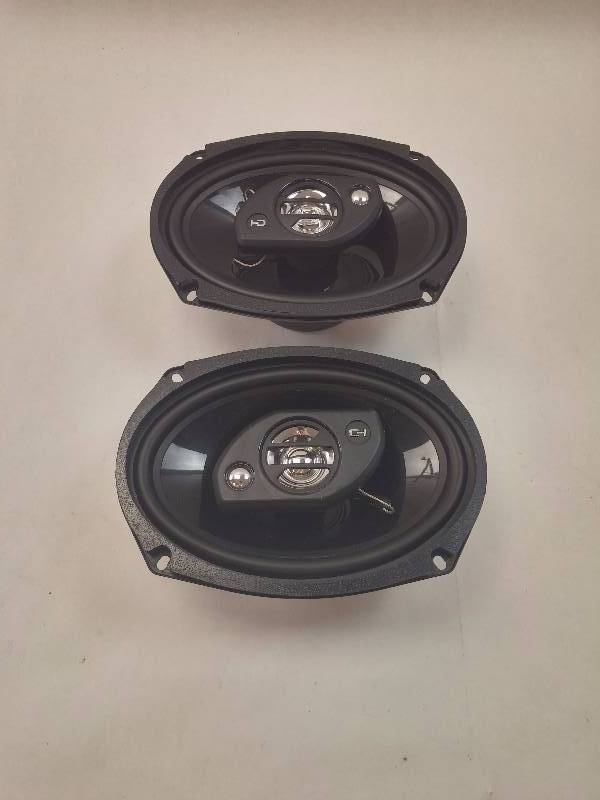 lot 845 image: Scosche HD6903A 6 x 9 HD Series 3-Way Car Speaker UNUSED