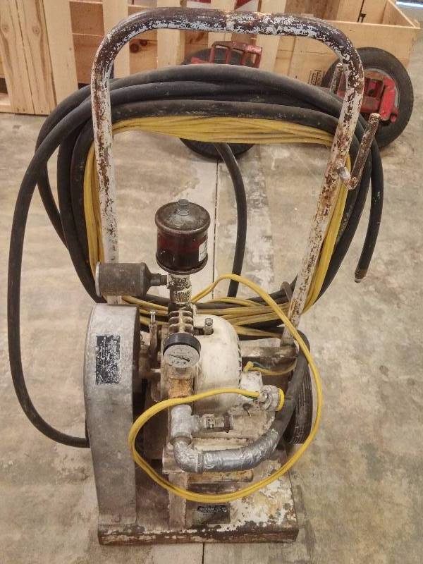 lot 858 image: Erickson GAST Model 1065-P38D Texture Paint Pump Compressor RUNS - SEE DESCRIPTION