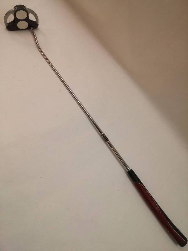 lot 617 image: Odyssey Putter 2-Ball SRT Good Condition