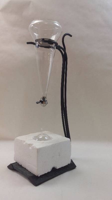 lot 878 image: Unbranded Wine Decanter with Cooling Element GOOD CONDITION