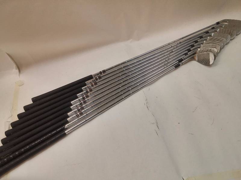 lot 634 image: Lot of 8 Taylormade Clubs 3 Misc. Clubs and 1 Ball Grabber