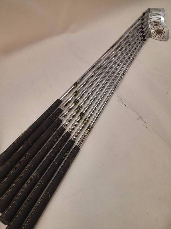 lot 636 image: Lot of 7 Nike V Pro Combo Irons with Pitching Wedge
