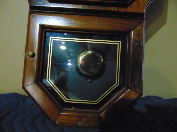 lot 7 image: Harris and Mallow Clock