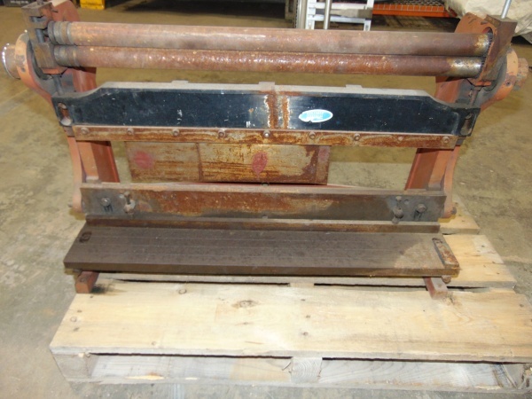 lot 30 image: Northern Industrial Metal BrakeRoller