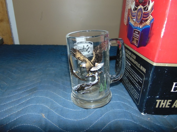 lot 39 image: Seagrams Decanter and Schmidt Mug