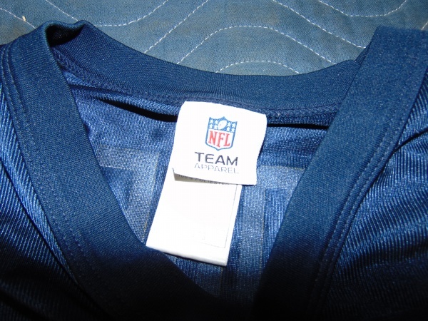 lot 53 image: XL Aaron Rodgers Throw Back Jersey