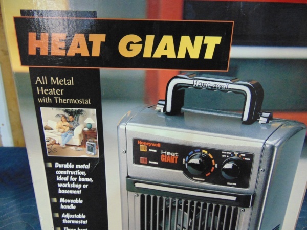 lot 61 image: Honeywell Heat Giant Electric Heater
