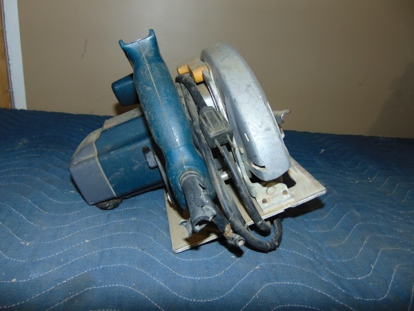 lot 68 image: Bosch Circular Saw With Blade