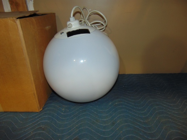 lot 119 image: (2) Temporary Lights
