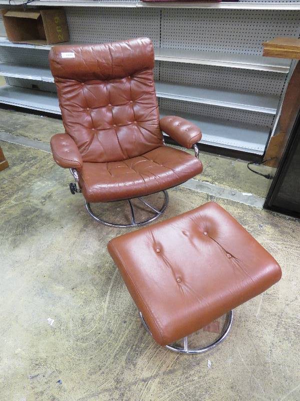 Rocking Chair with Ottoman