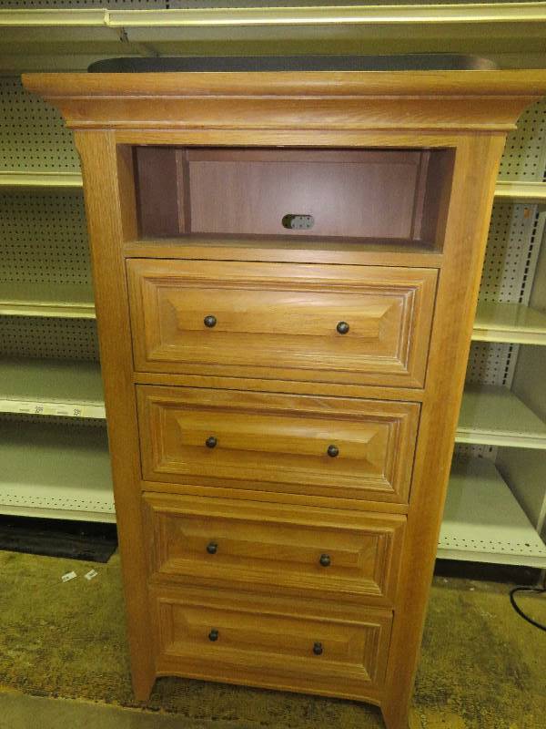 Thomasville Dresser