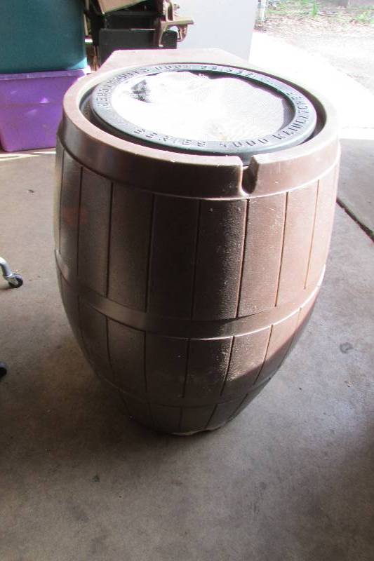 lot 17 image: Raincatcher Barrel
