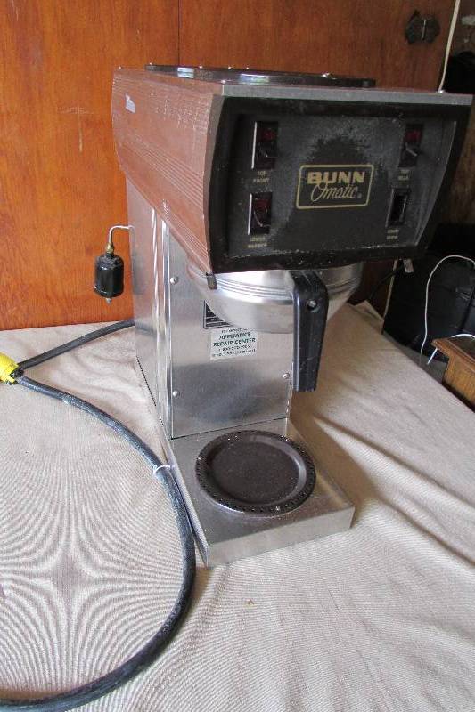 lot 30 image: Bunn Coffee MakerWarmer