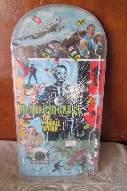 lot 34 image: Vintage Pinball Game