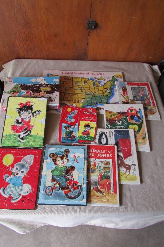 lot 38 image: Vintage Puzzles