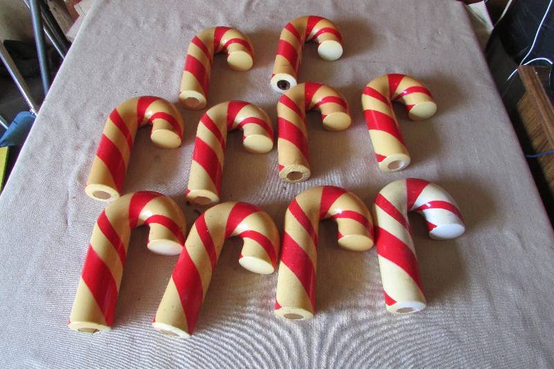 lot 50 image: Vinatge Candy Cane Holiday Dcor