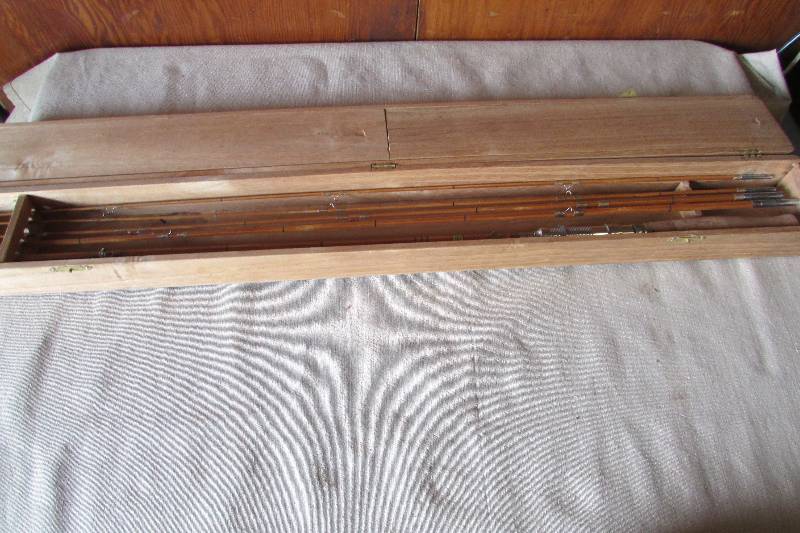 lot 4 image: Vintage Fly Rod with Flies in Case