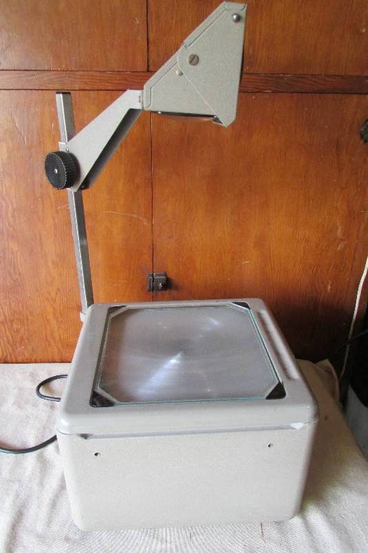 lot 68 image: Vintage Overhead Projector
