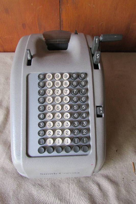 lot 69 image: Vintage Adding Machine