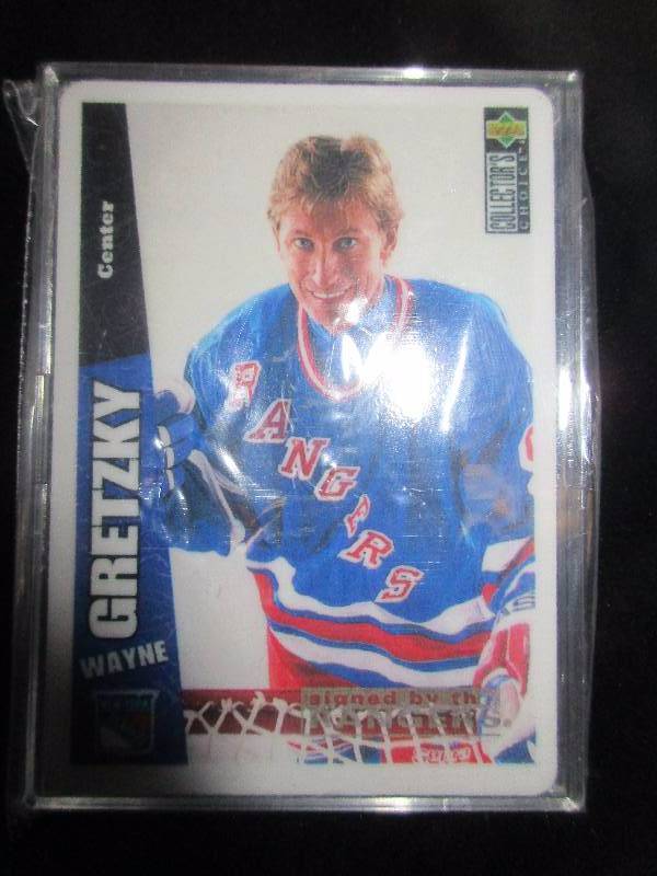 Champagne-stained Gretzky jersey sells for a record-high at