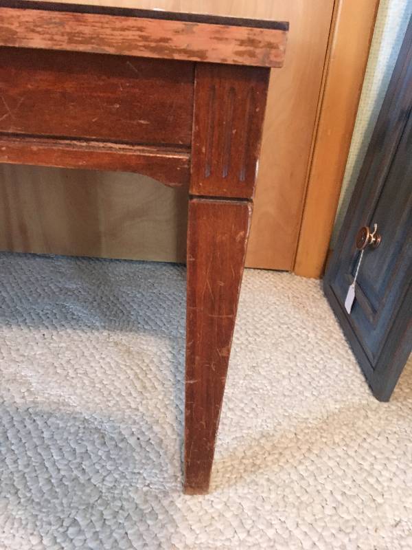 lot 40 image: Mersman Wood Coffee Table