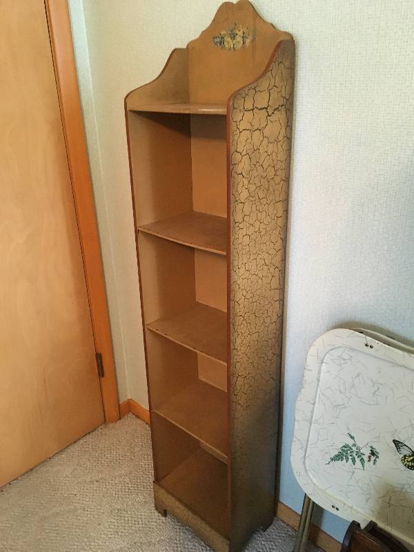 lot 55 image: Vintage Wood Shelf