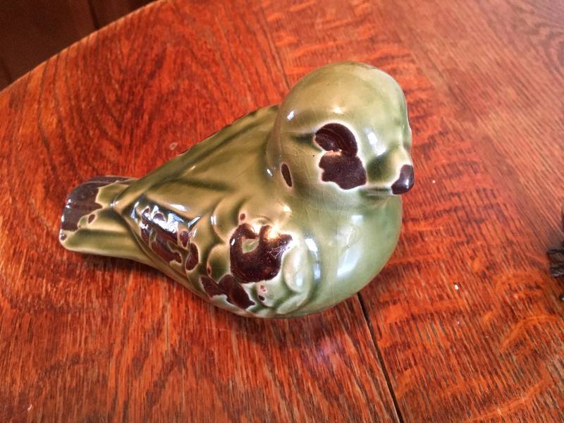 lot 66 image: Bird Decorations