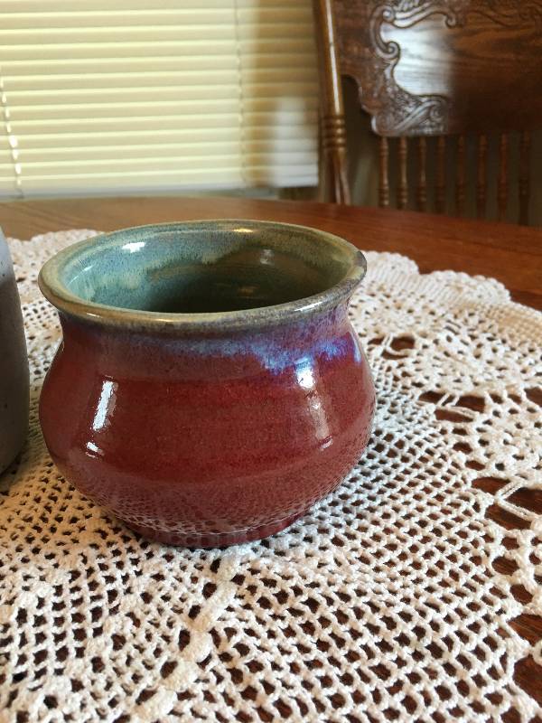 lot 76 image: Pottery Jars (3)