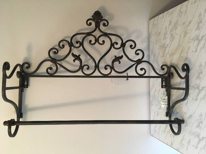 lot 158 image: Fleur De Lis Scrolled Hanging Rack and Wall Plaque