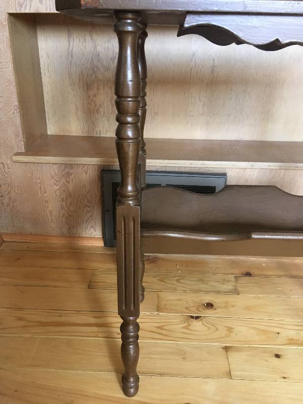 lot 161 image: Antique Pulaski End Table