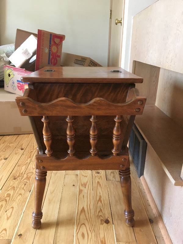 lot 163 image: Baumritter Storage Side Table