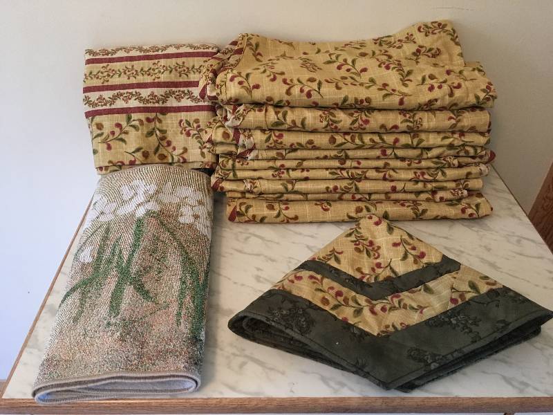 lot 187 image: Lot of Curtains & Tiers