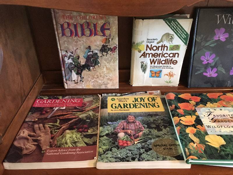 lot 198 image: Book Lot