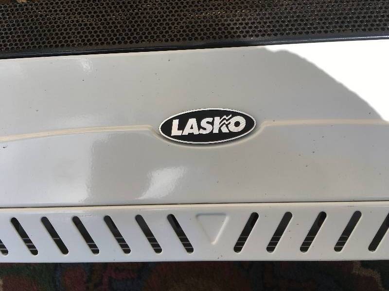 lot 239 image: Lasko Electric Portable Space Heater