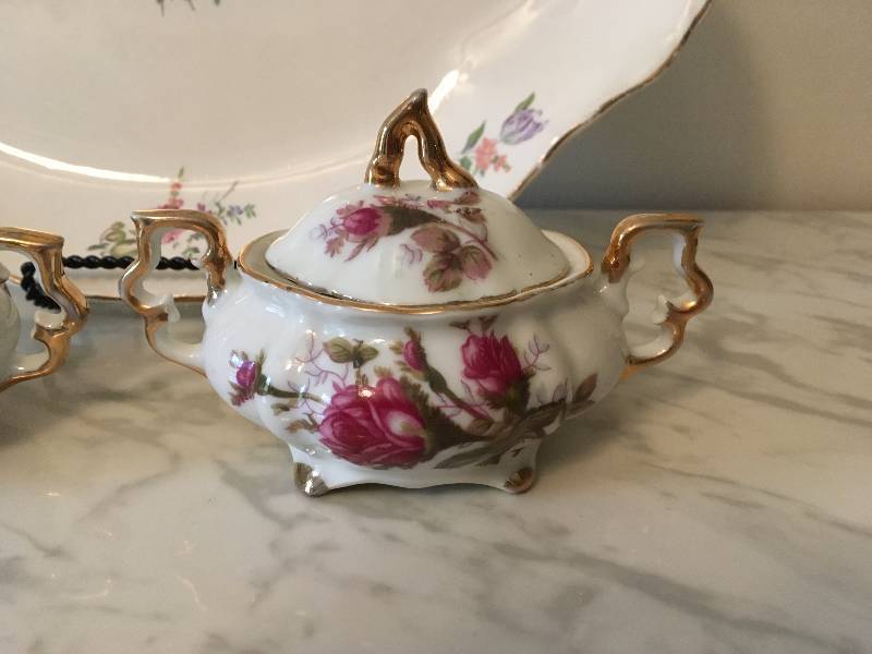 lot 112 image: Large Priscilla Platter & Floral Cream and Sugar Dishes