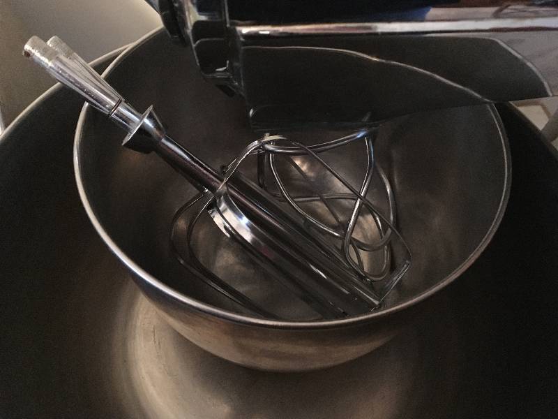 lot 135 image: Sunbeam Mix Master & Bunt Pans