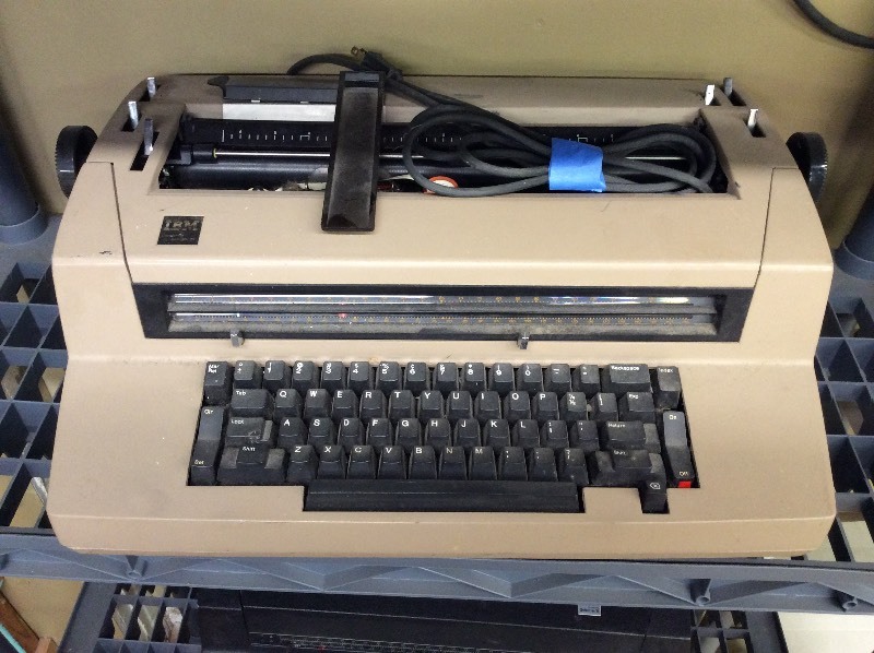 lot 11 image: 5 IBM Typewriters