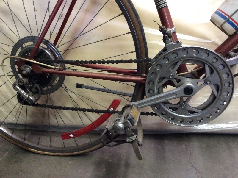 lot 9 image: 21 Ross Guran Tour II Bike