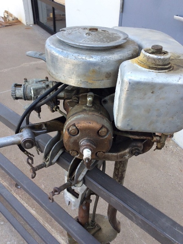lot 20 image: Neptune Boat Motor