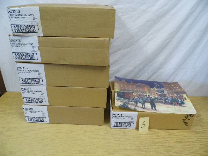 lot 5 image: 6 Boxes Placemats