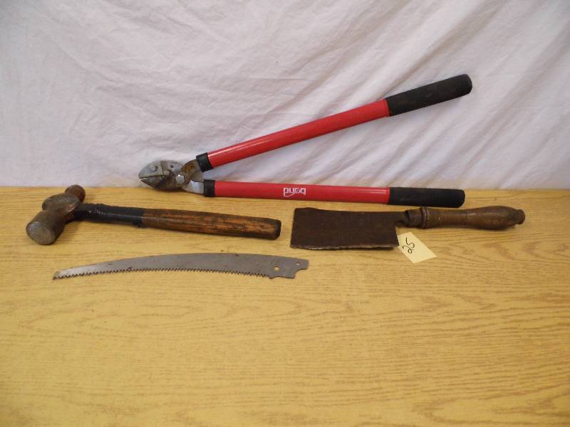 lot 25 image: Tools