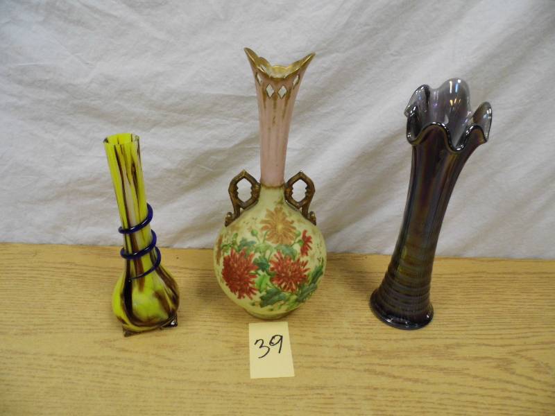 lot 39 image: Vases