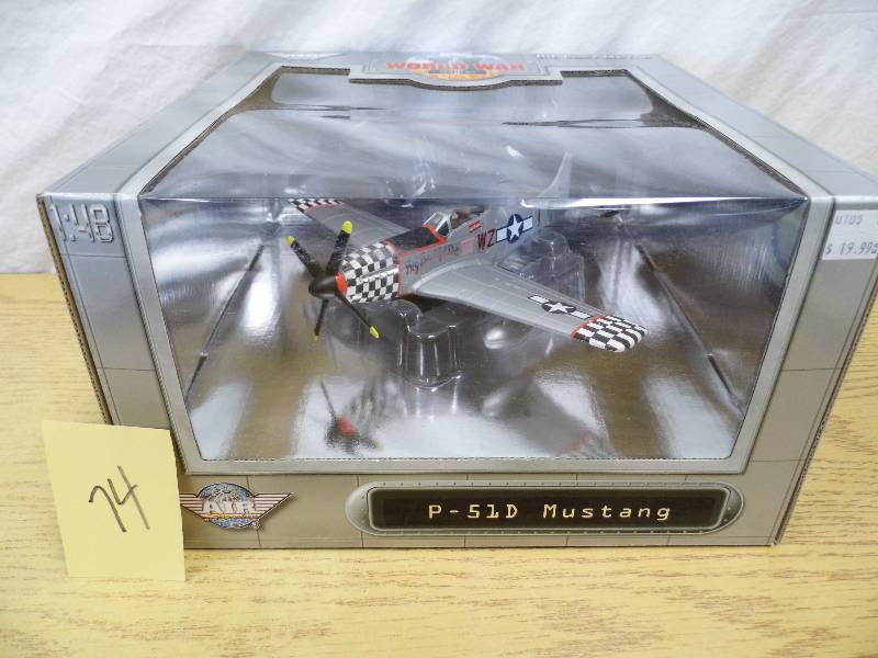 lot 74 image: WWII Model Plane - 951D Mustang