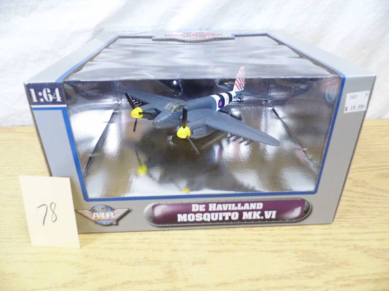 lot 78 image: WWII Model Plane - De Havilland Mosquito