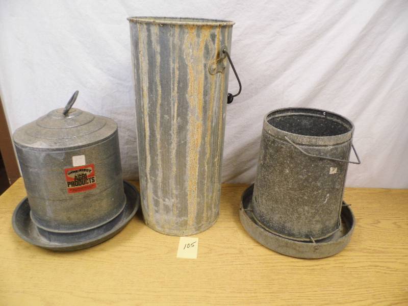 lot 105 image: Chicken Feeders