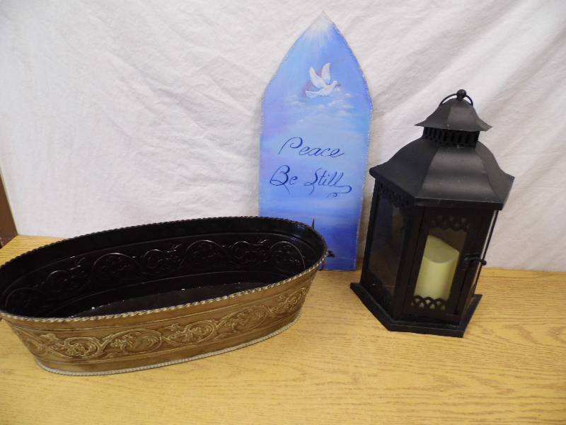 lot 121 image: Dcor
