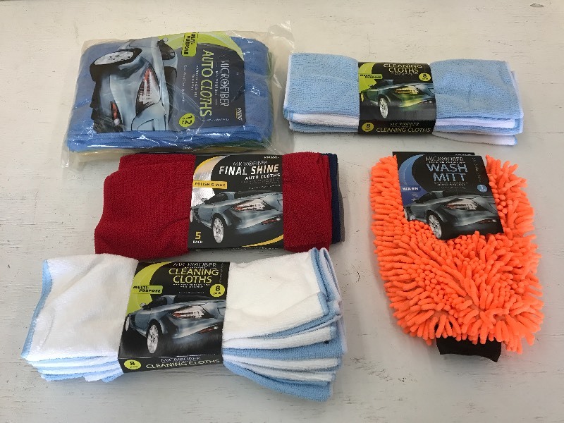 Box Of Assorted New Automotive Wash...