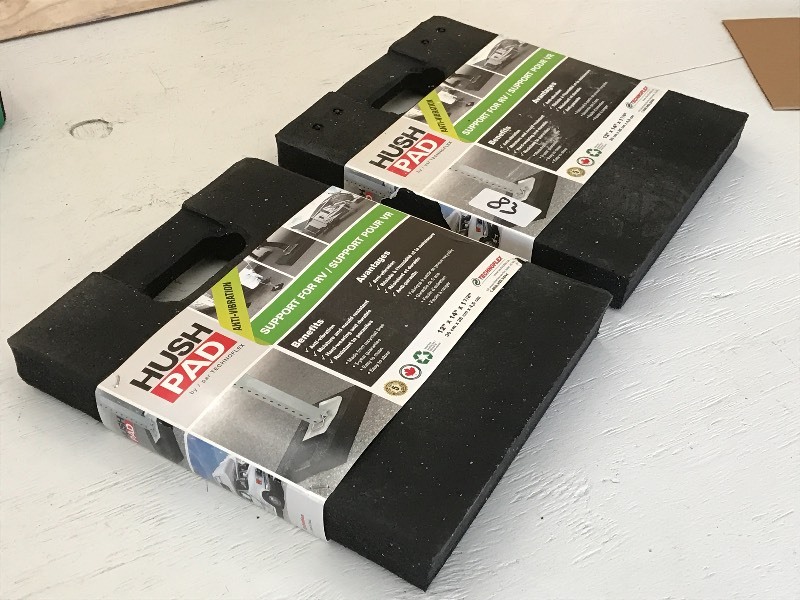 (2) New 12x14 Jack Pads ...