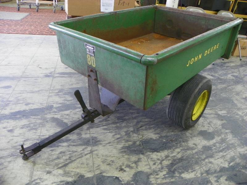 JOHN DEERE UTILITY WAGON
